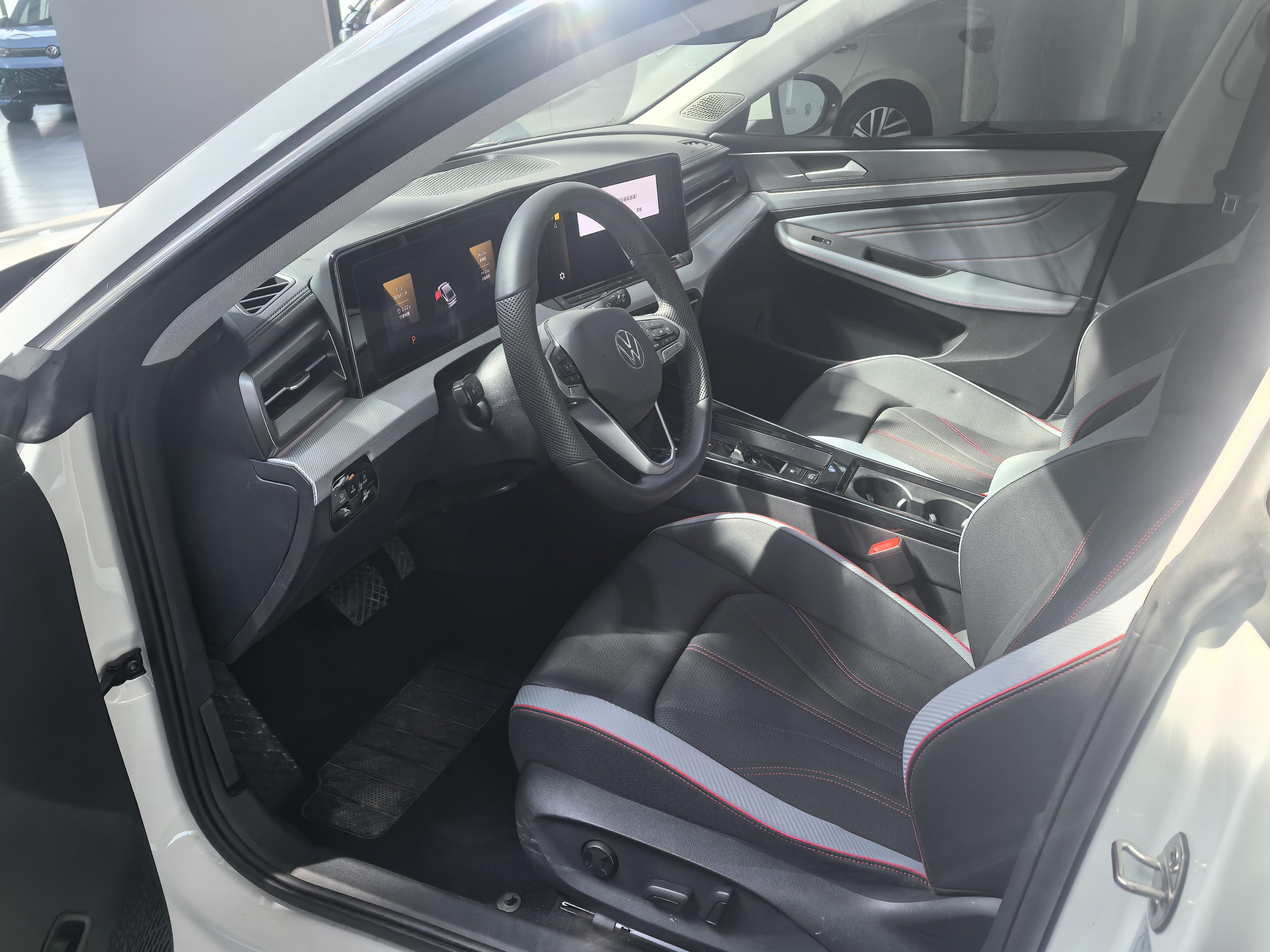 Volkswagen Lamando 2025 thumb 10