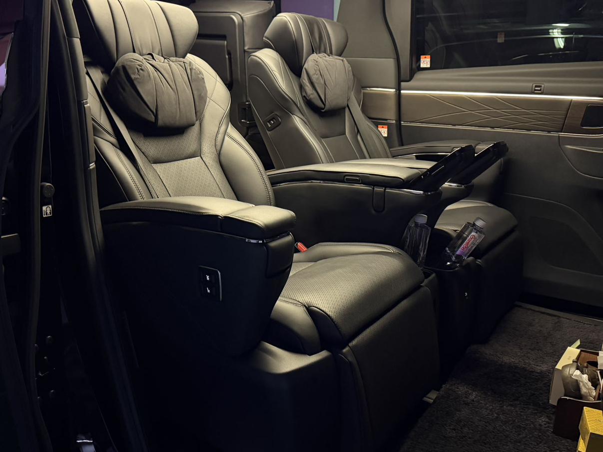 Toyota Alphard 2024 thumb 11