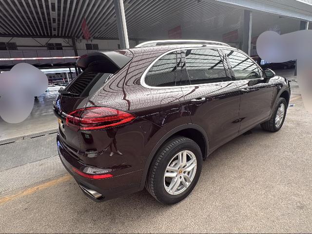Porsche Cayenne 2016 thumb 2