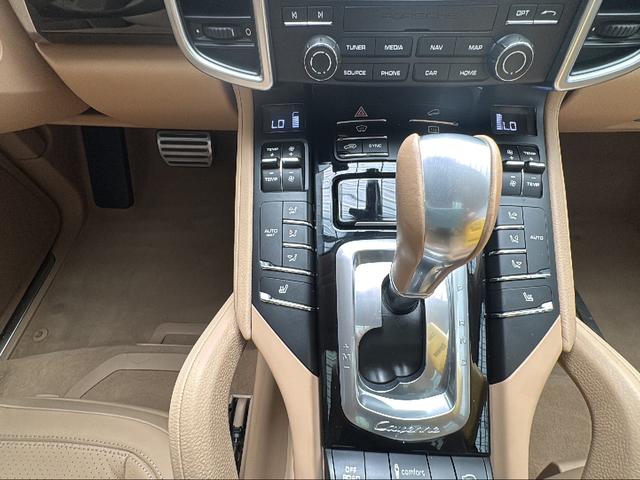 Porsche Cayenne 2016 thumb 6