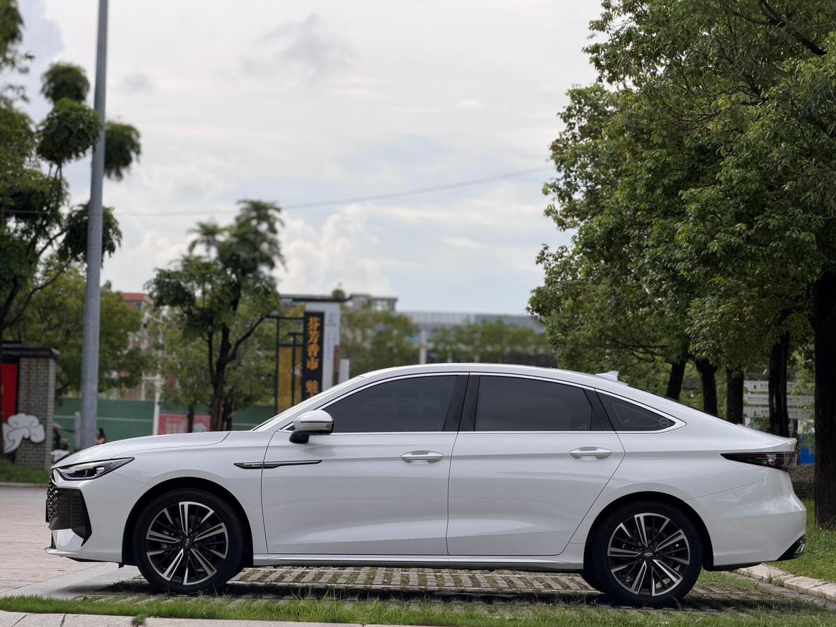 Chery Arrizo 8 PRO 2025 thumb 2