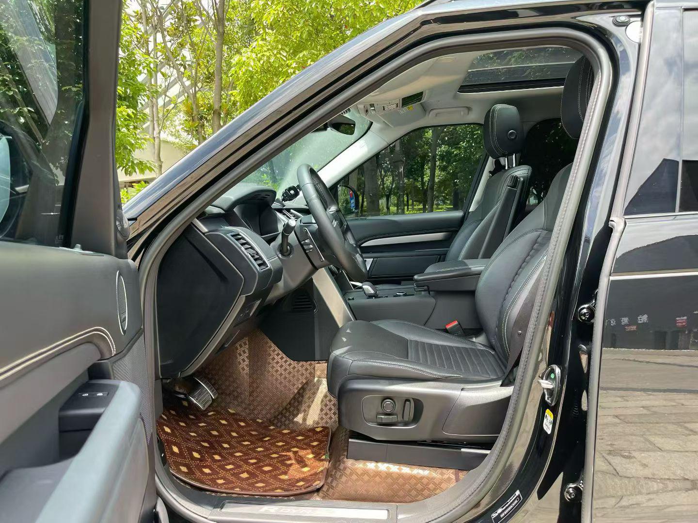 Land Rover Discovery 2023 thumb 6