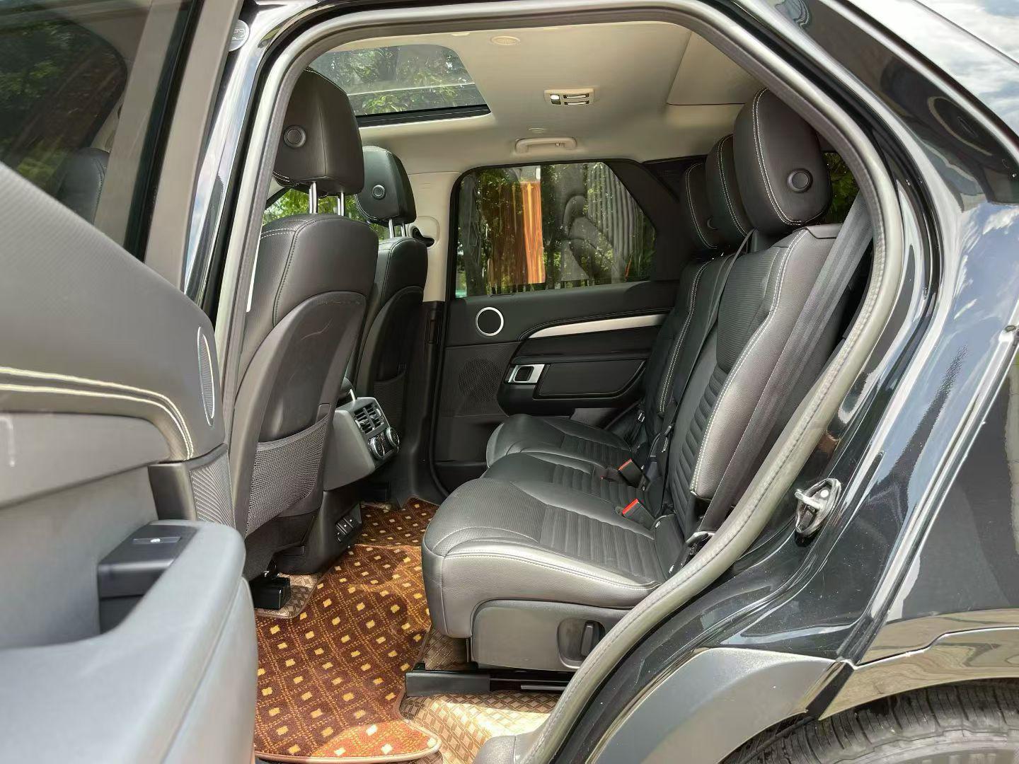 Land Rover Discovery 2023 thumb 7