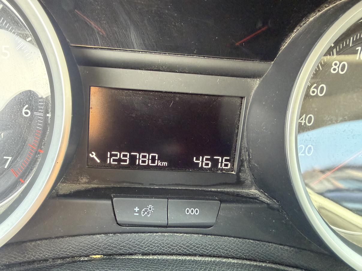 Peugeot 408 2014 thumb 7