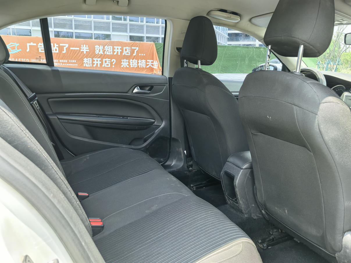 Peugeot 408 2014 thumb 11