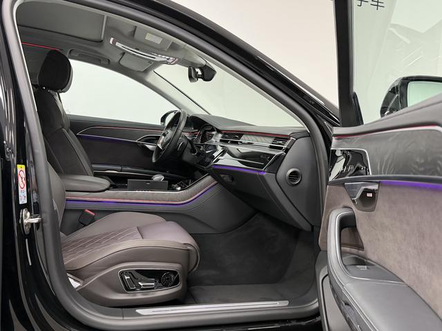 Audi A8 2024 thumb 9