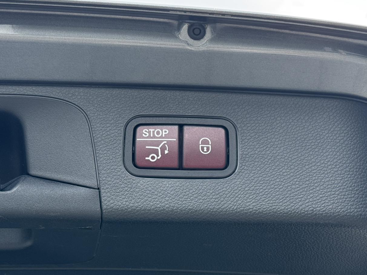 Mercedes-Benz GLC AMG 2022 thumb 8