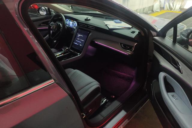 Hongqi H5 2025 thumb 7