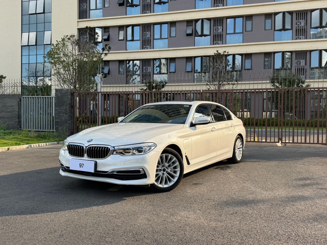 BMW 5 серии 2019 thumb 8