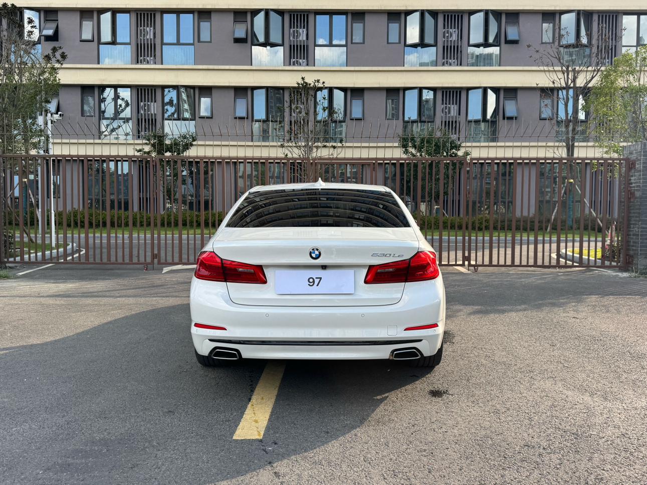 BMW 5 серии 2019 thumb 10