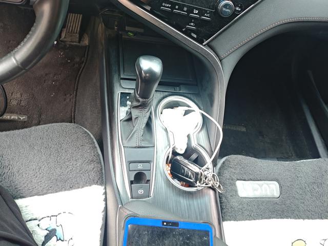 Toyota Camry 2021 thumb 7