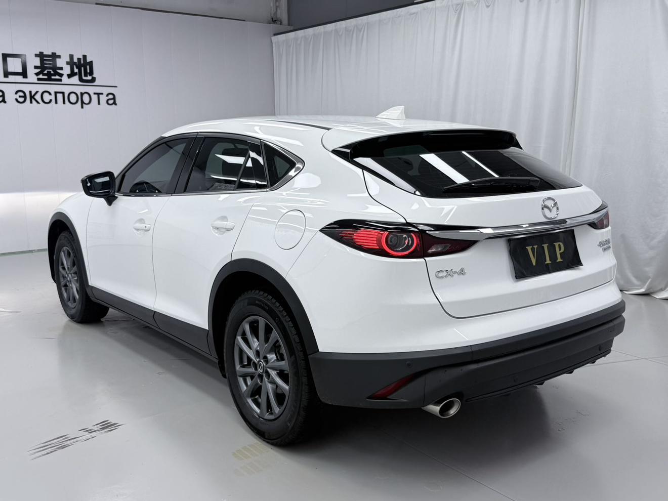 Mazda CX-4 2021 thumb 2