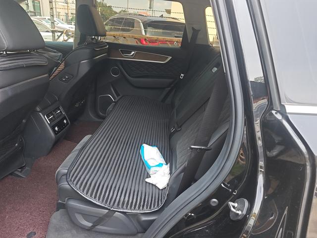 Hongqi HS7 2022 thumb 10