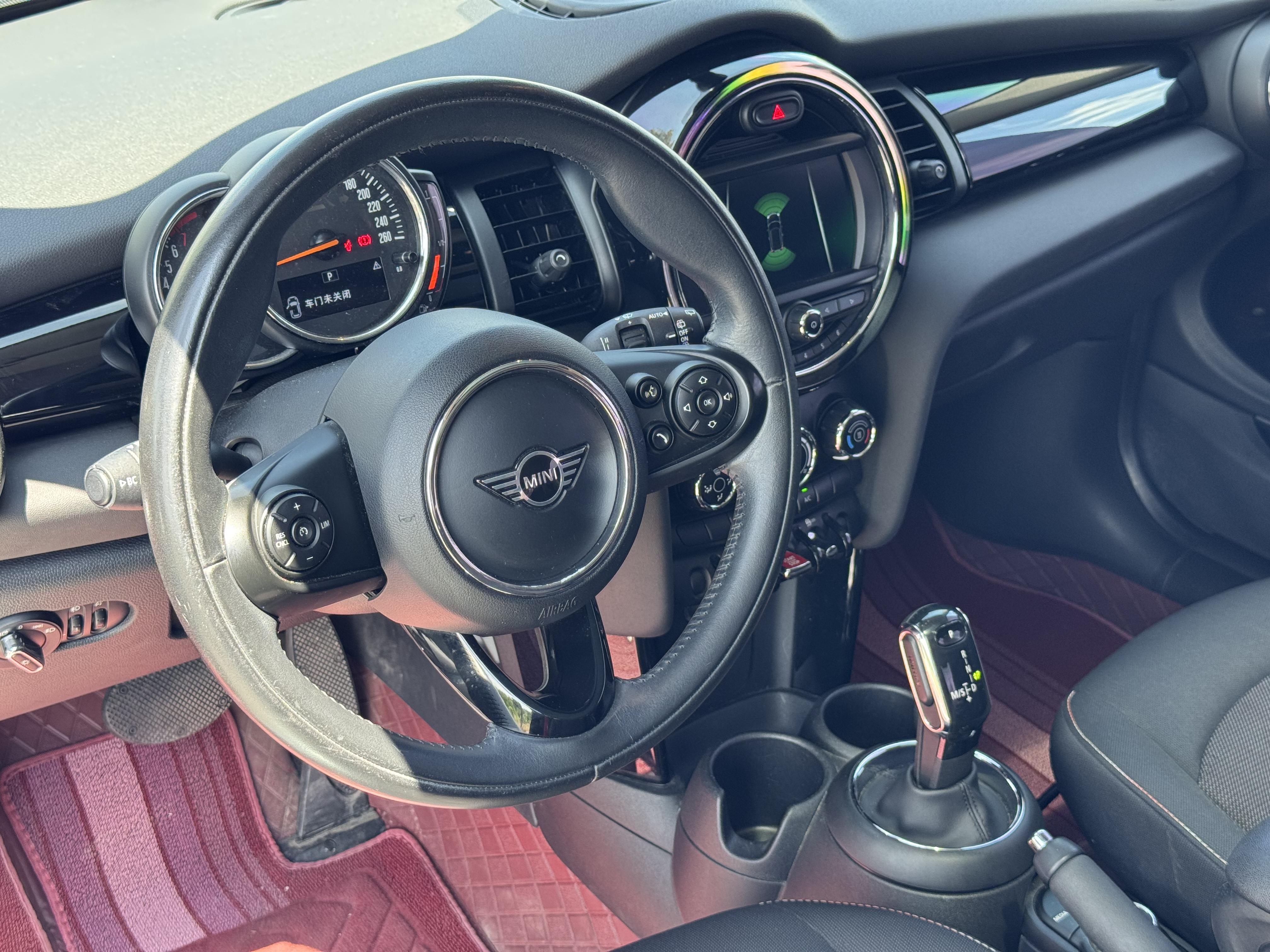 Mini Hatch 2019 thumb 5