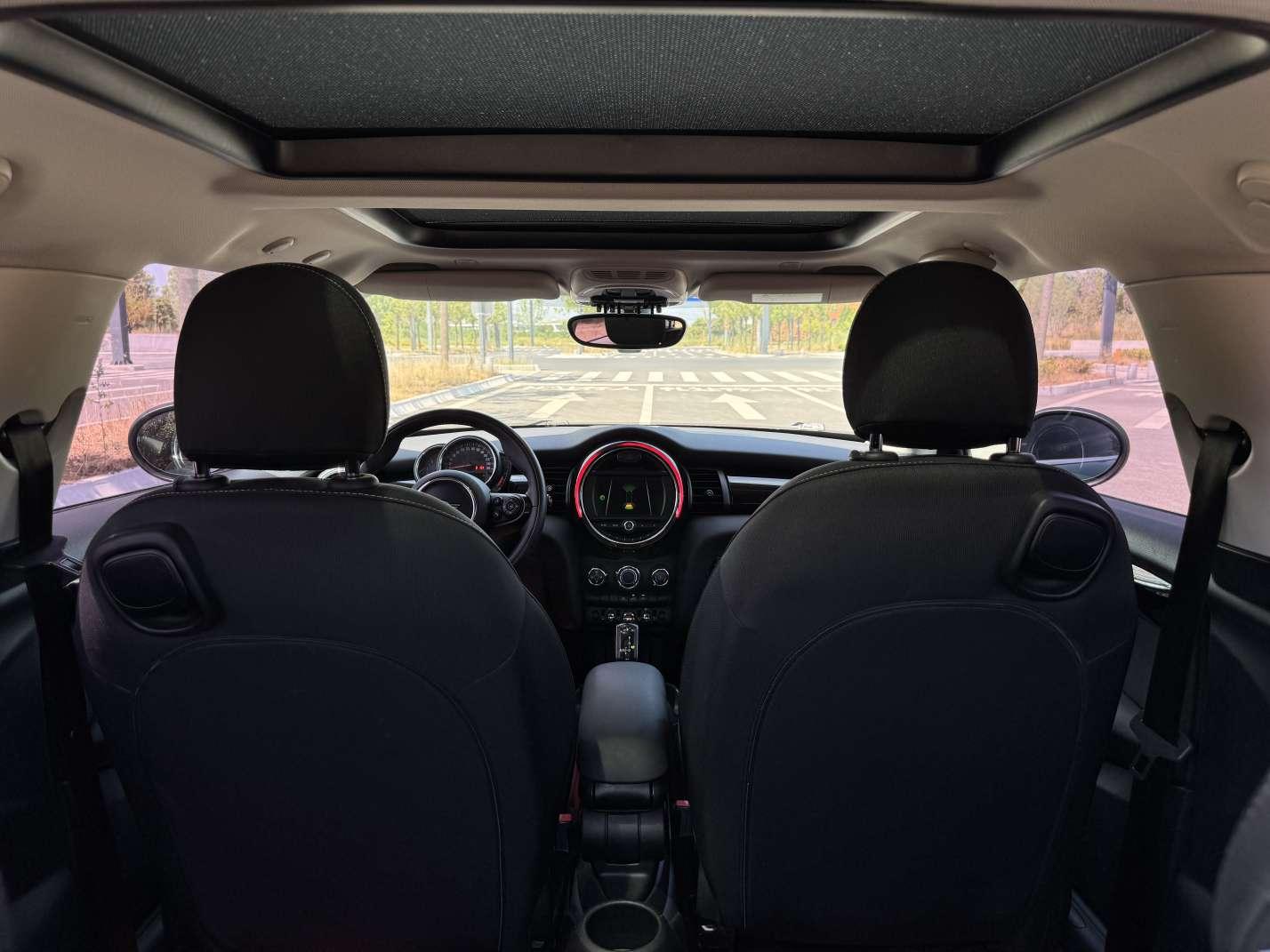 Mini Hatch 2019 thumb 12