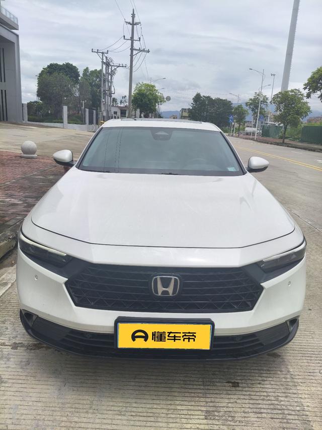 Honda Accord 2023 thumb 4