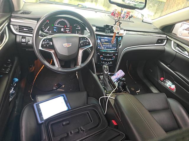 Cadillac XTS 2018 thumb 3
