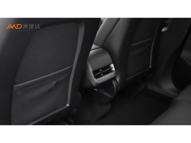 Tesla Model Y 2022 thumb 3
