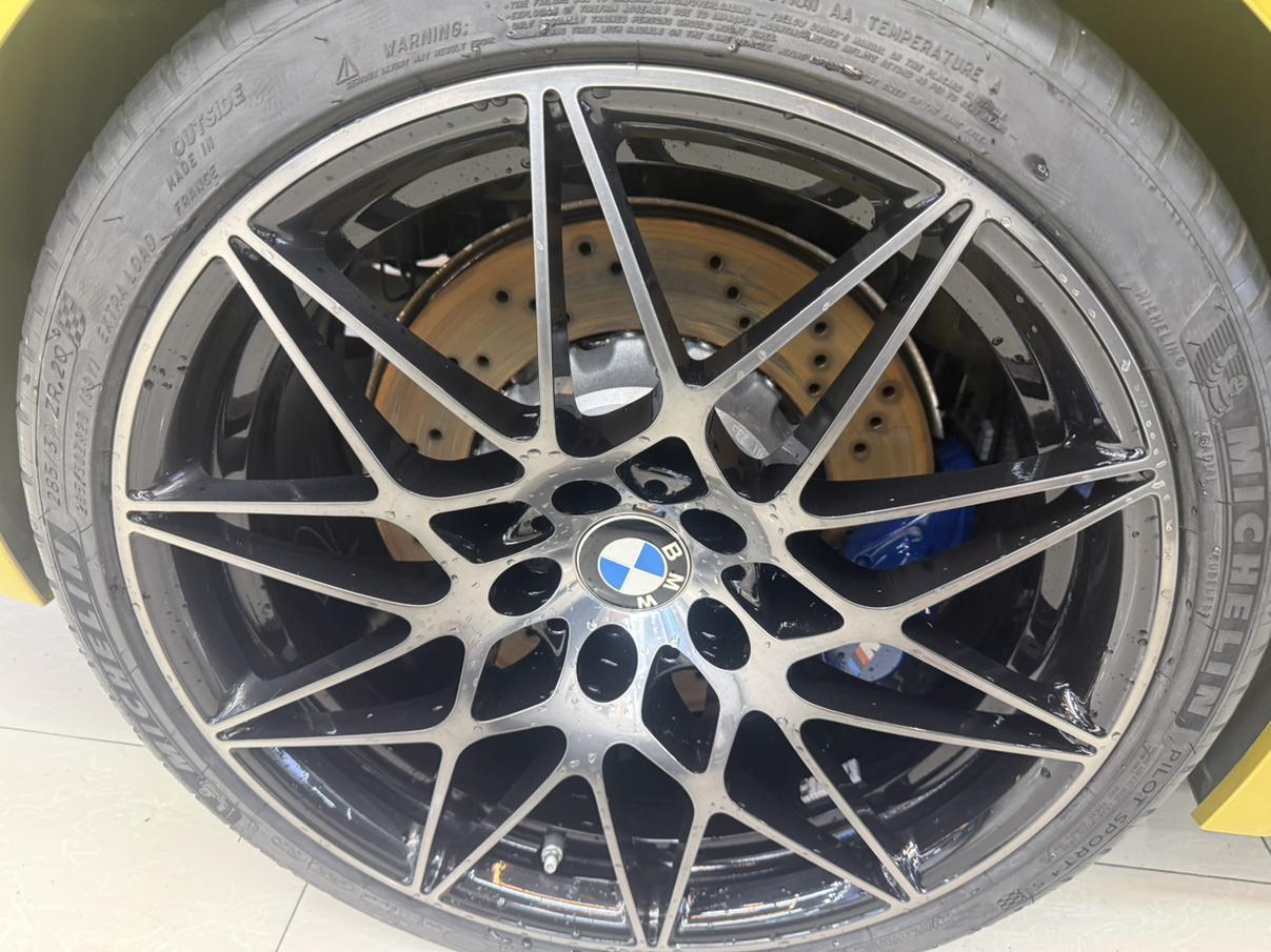 BMW M4 2019 thumb 6