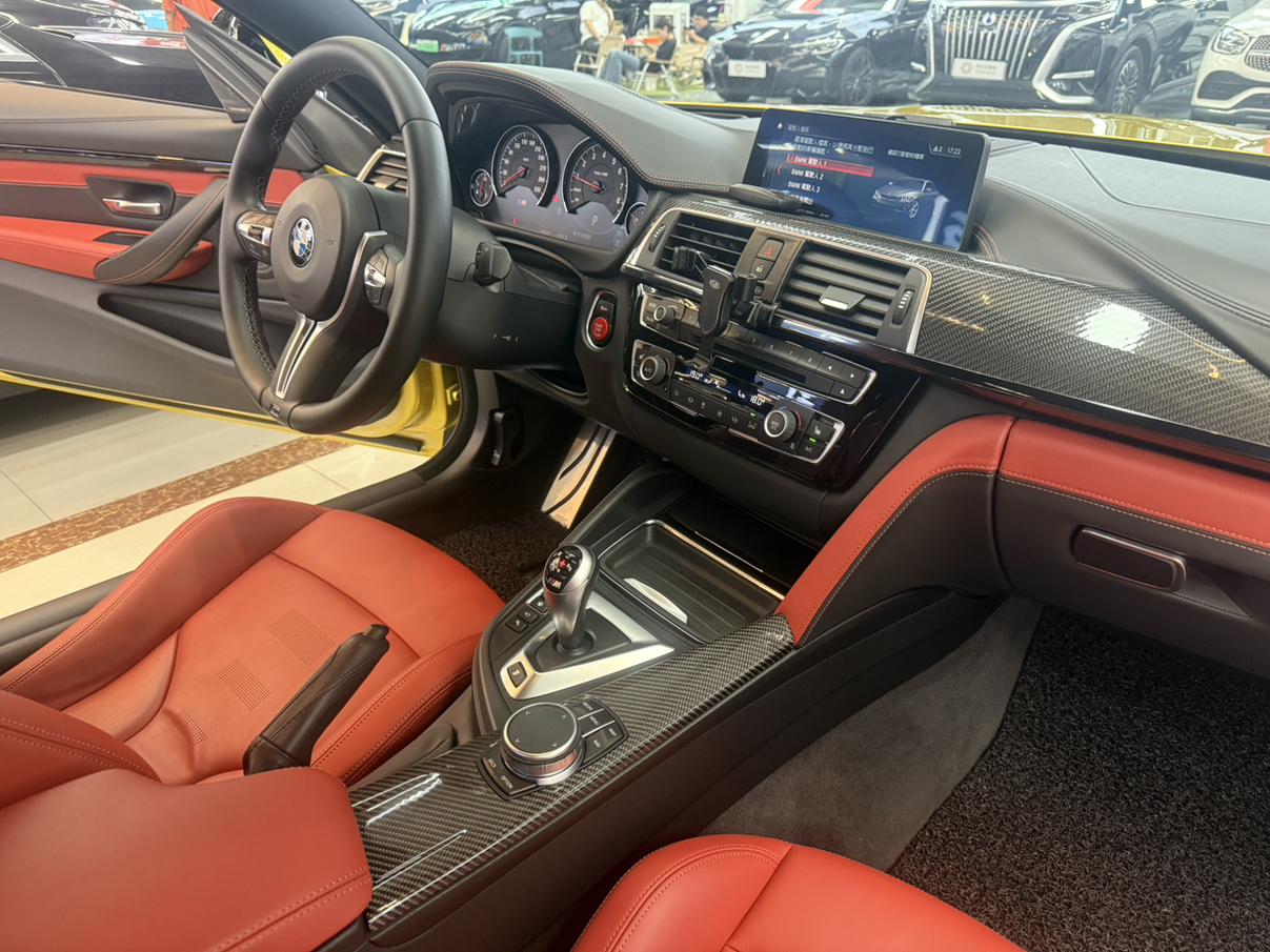 BMW M4 2019 thumb 7