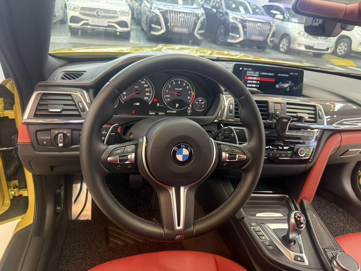 BMW M4 2019 thumb 8