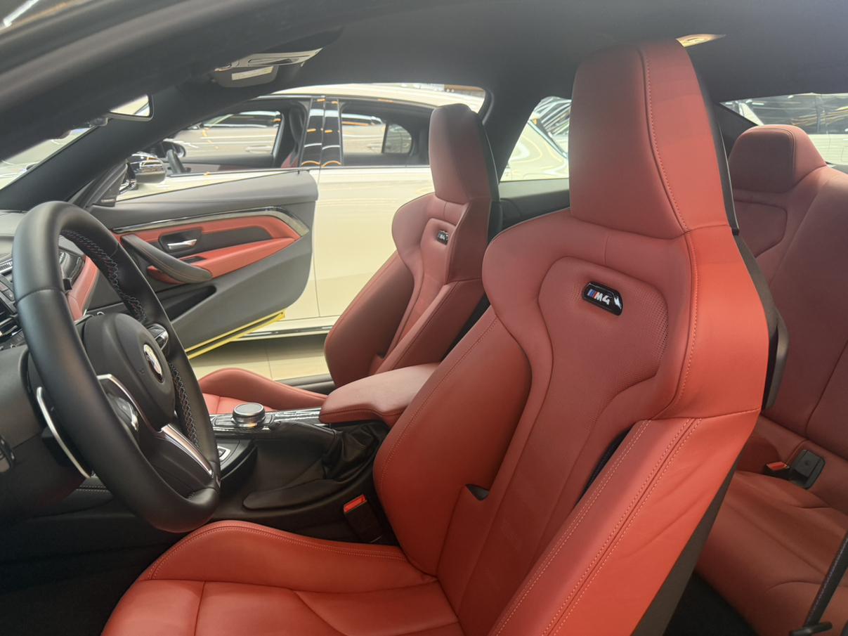 BMW M4 2019 thumb 10