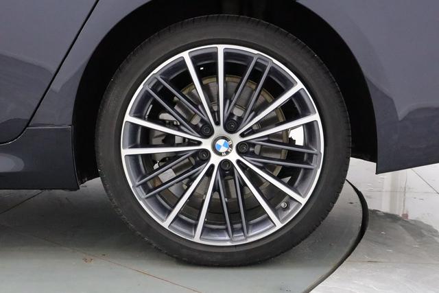 BMW 5 серии 2023 thumb 7