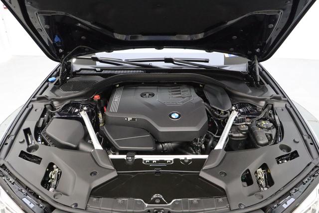 BMW 5 серии 2023 thumb 8