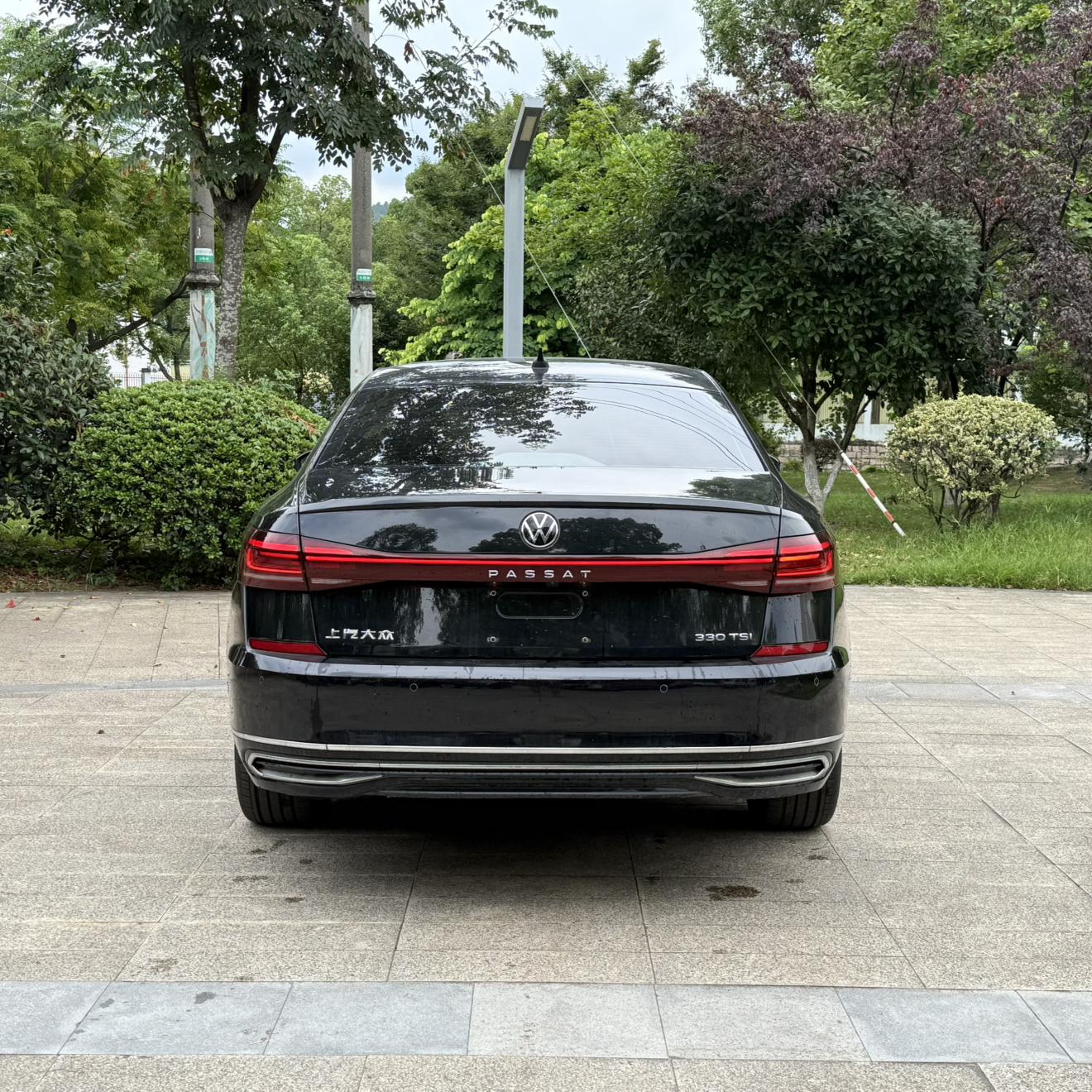 Volkswagen Passat (North America and China) 2022 thumb 3