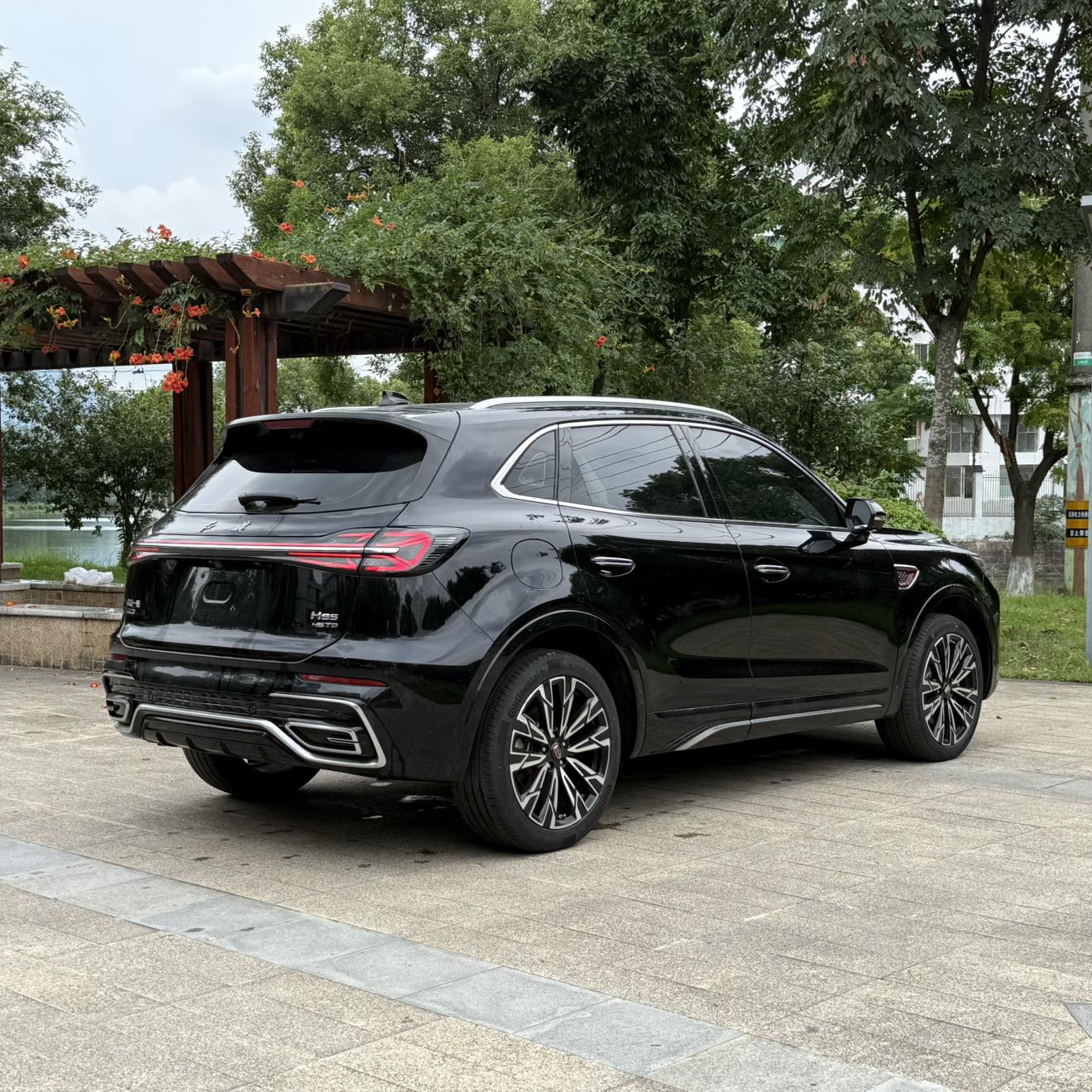 Hongqi HS5 2023 thumb 4