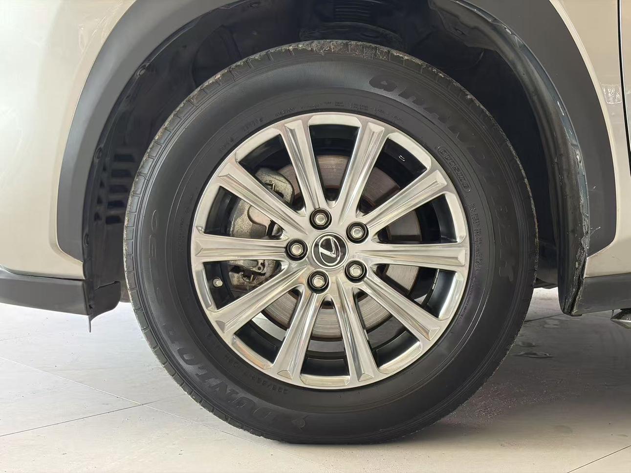 Lexus NX 2018 thumb 3