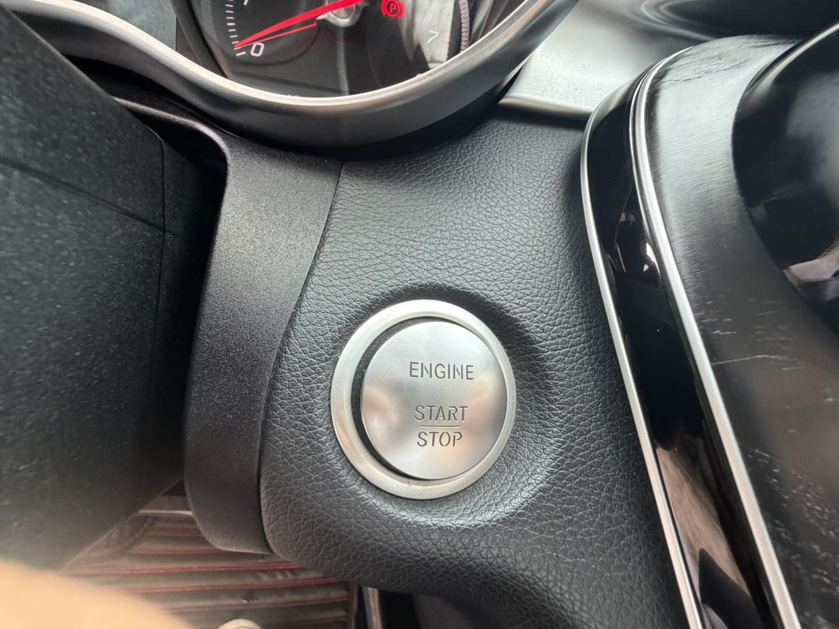 Mercedes-Benz C-Класс 2018 thumb 9