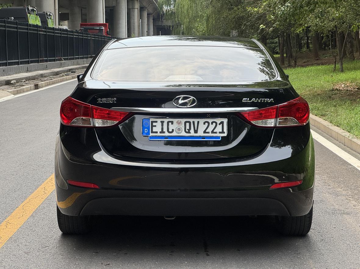 Hyundai Elantra 2012 thumb 4