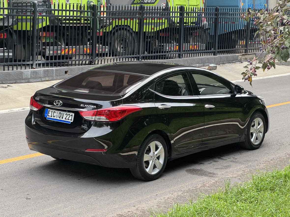 Hyundai Elantra 2012 thumb 5