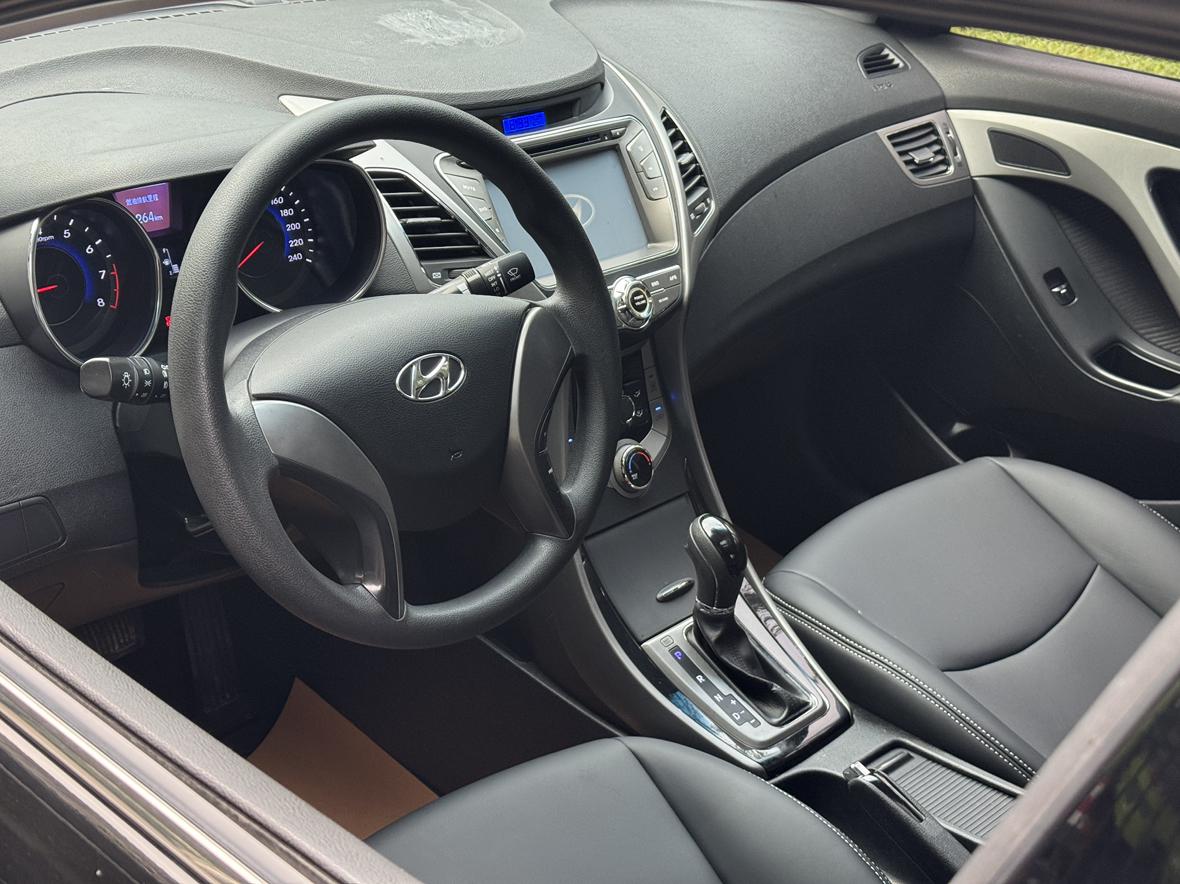 Hyundai Elantra 2012 thumb 8