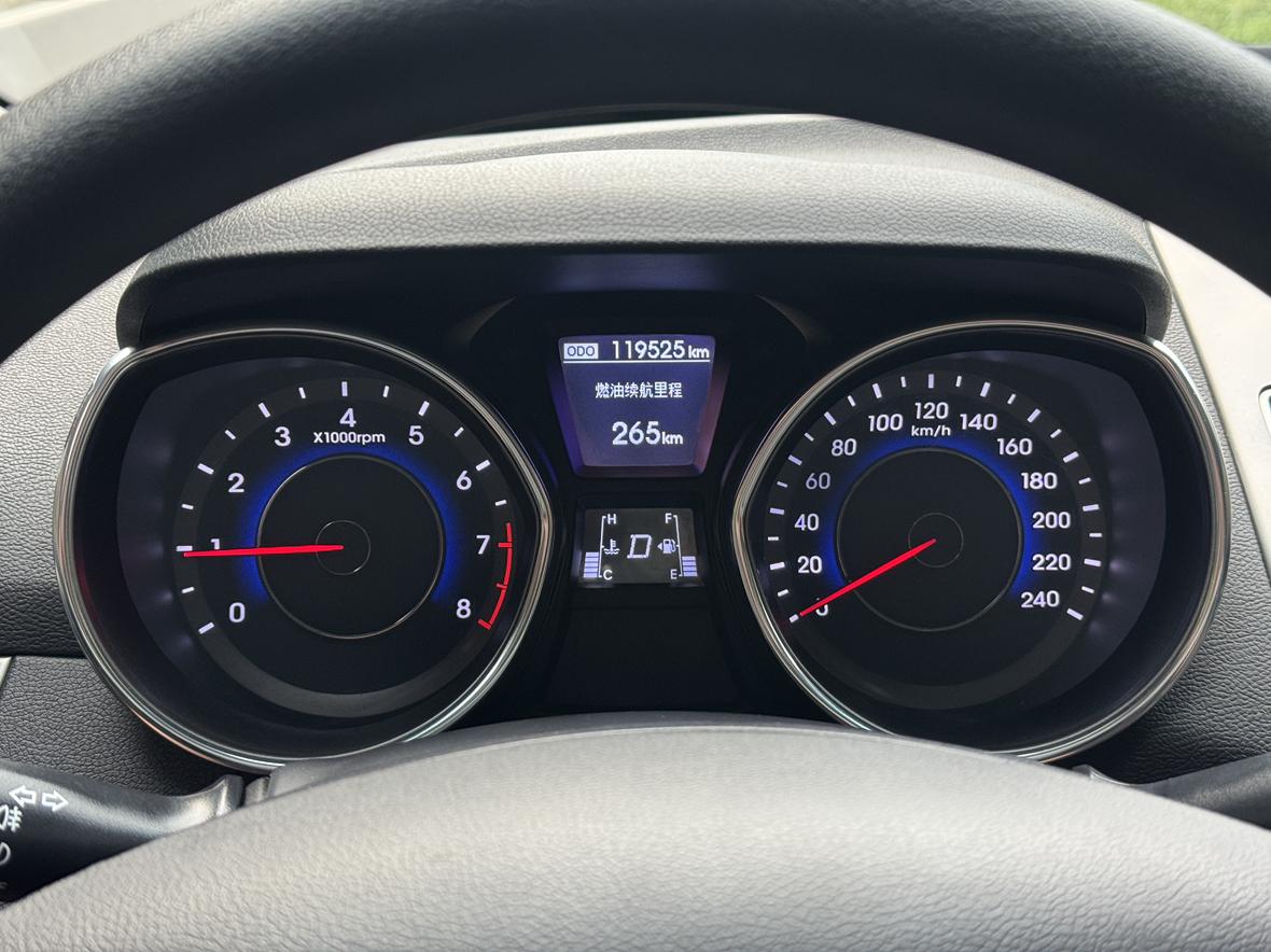 Hyundai Elantra 2012 thumb 9