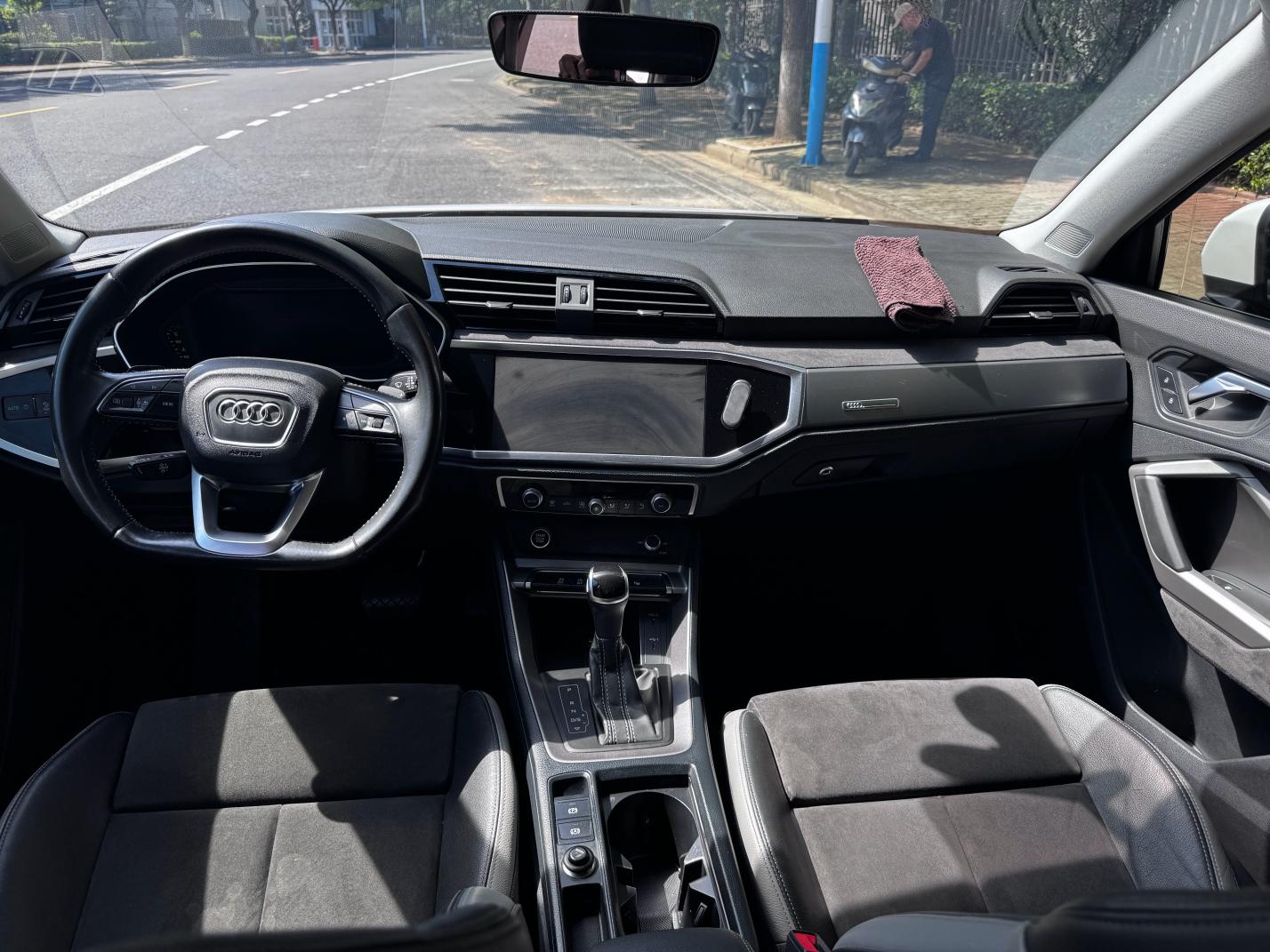Audi Q3 2022 thumb 5