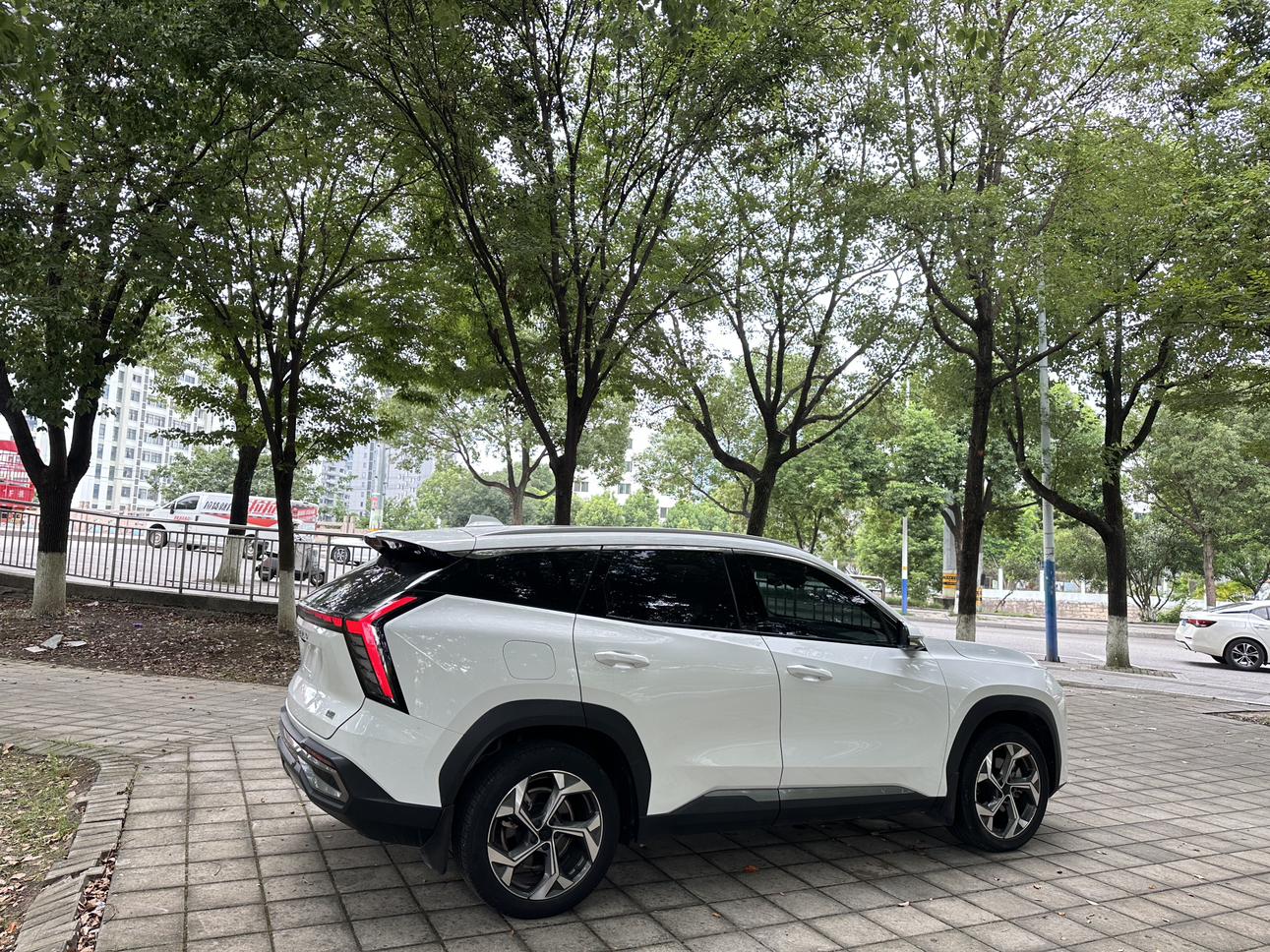 Geely Boyue L 2023 thumb 5