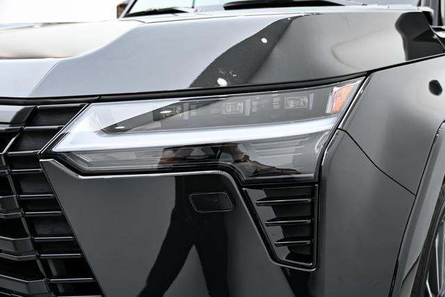 Lexus GX 2025 thumb 10