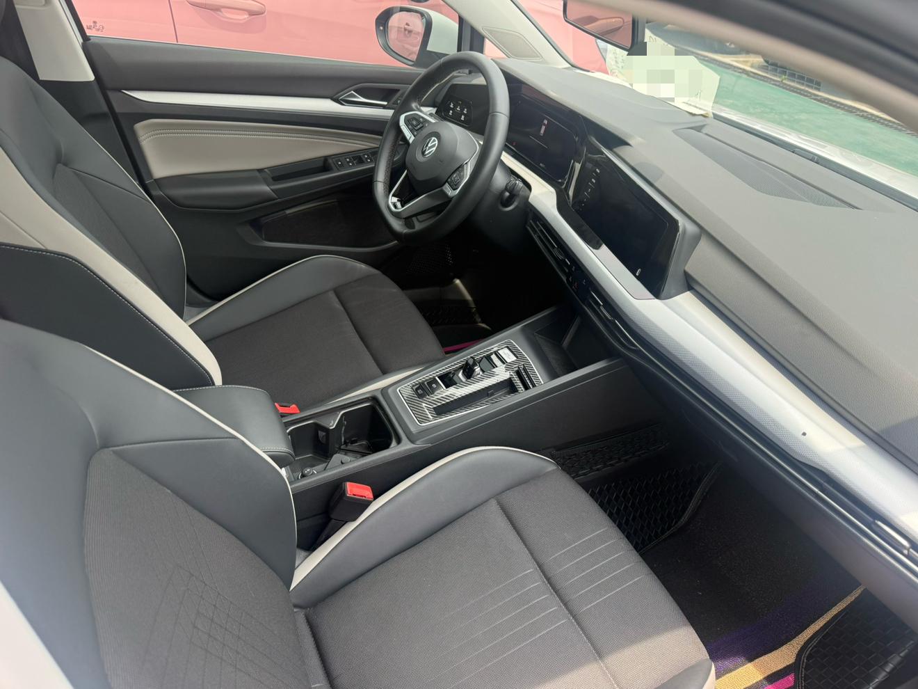 Volkswagen Golf Sportsvan 2023 thumb 6