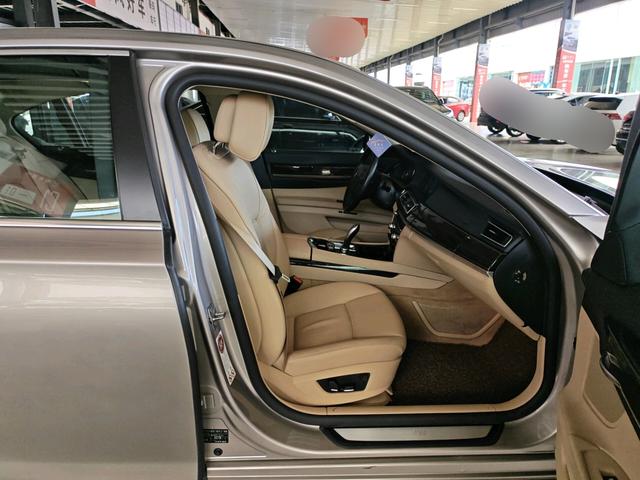 BMW 7 серии 2009 thumb 3