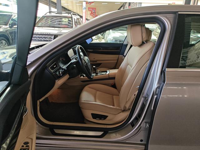 BMW 7 серии 2009 thumb 9