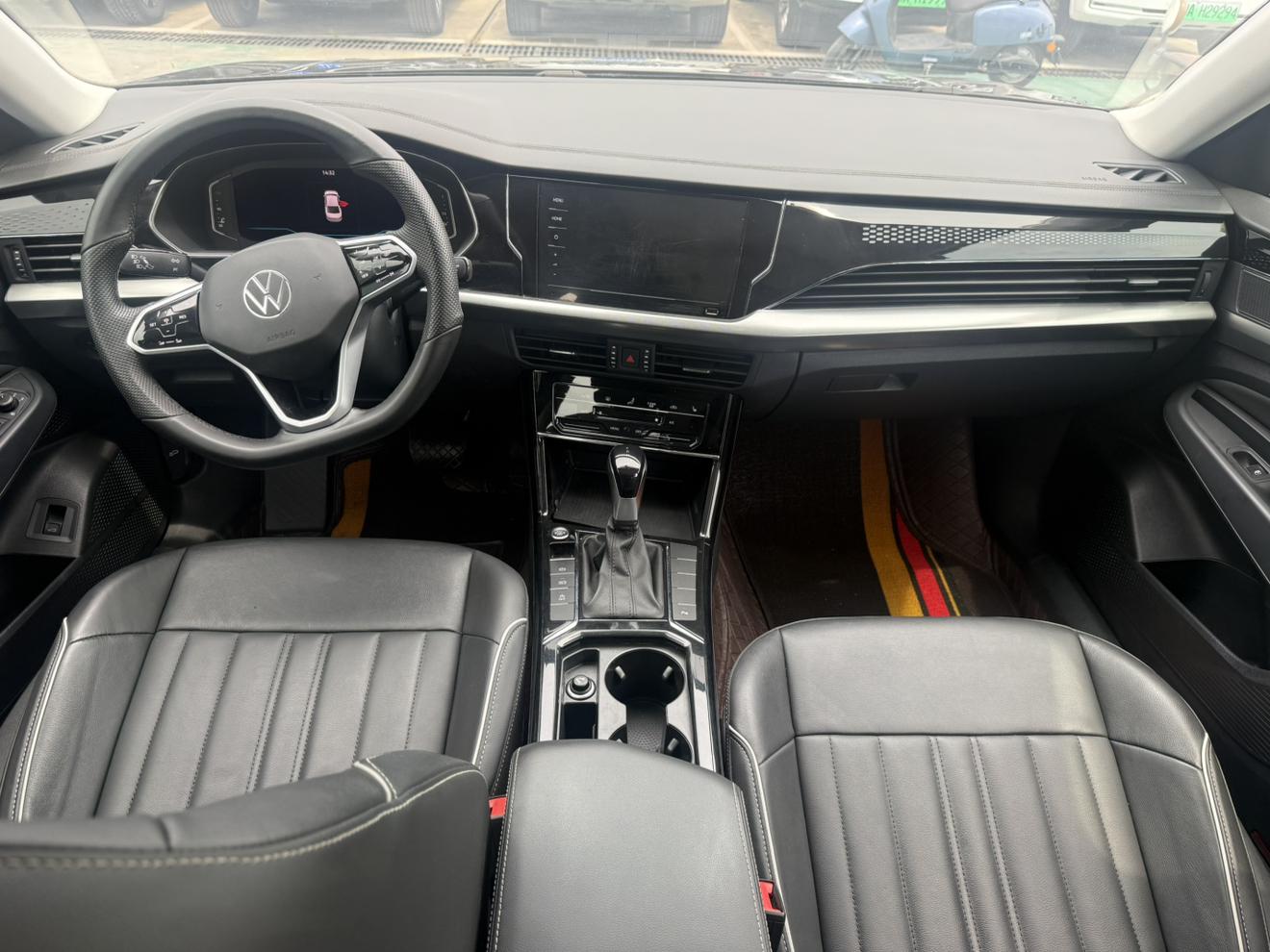 Volkswagen Passat (North America and China) 2023 thumb 6