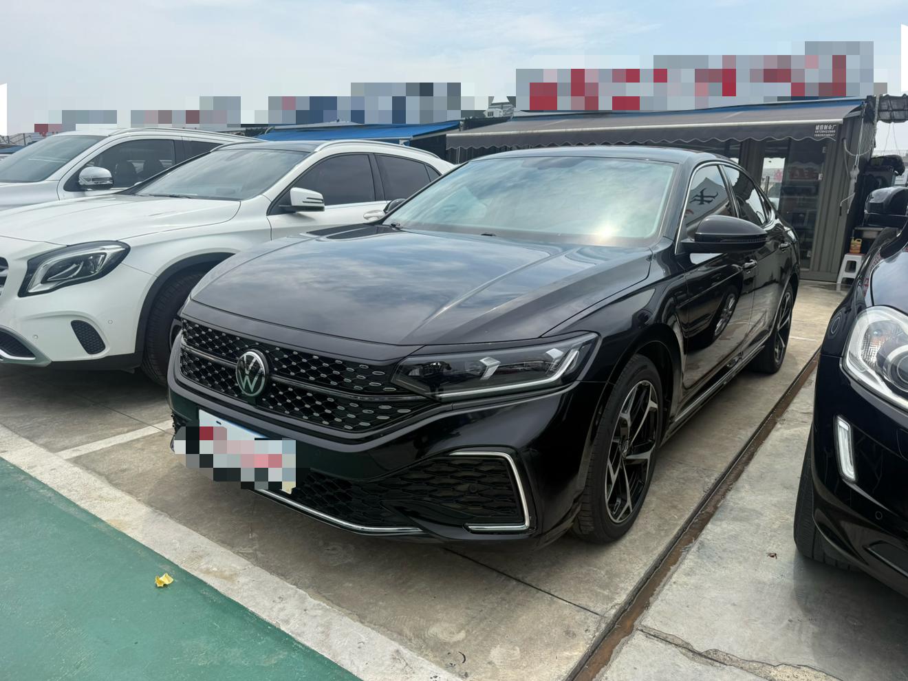 Volkswagen Passat (North America and China) 2023 thumb 9