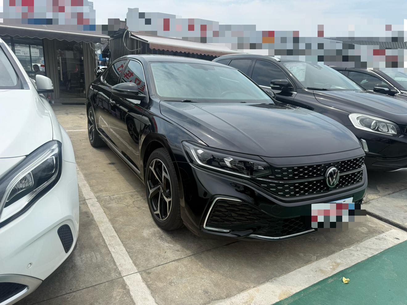 Volkswagen Passat (North America and China) 2023 thumb 11