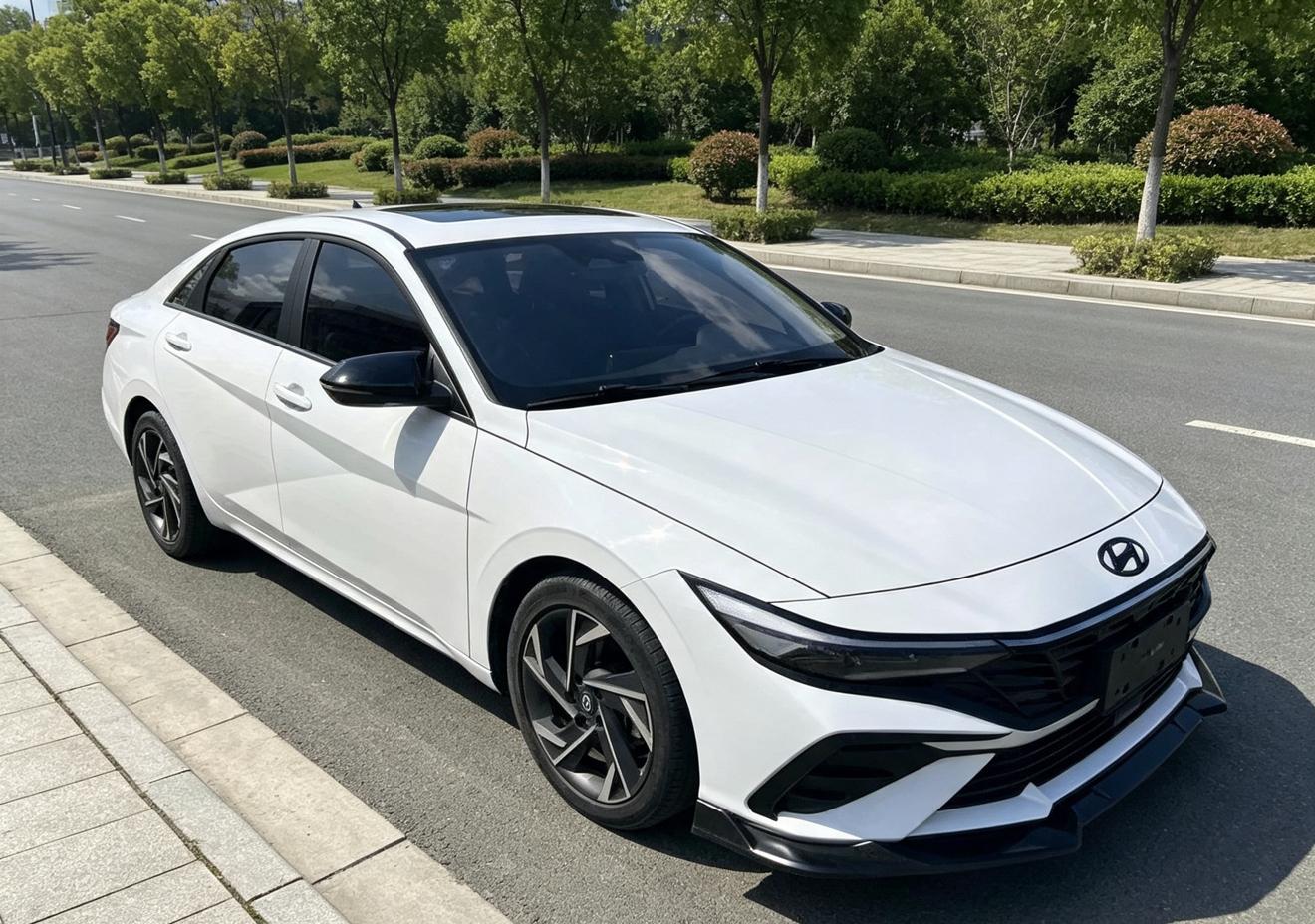 Hyundai Elantra 2023 thumb 10