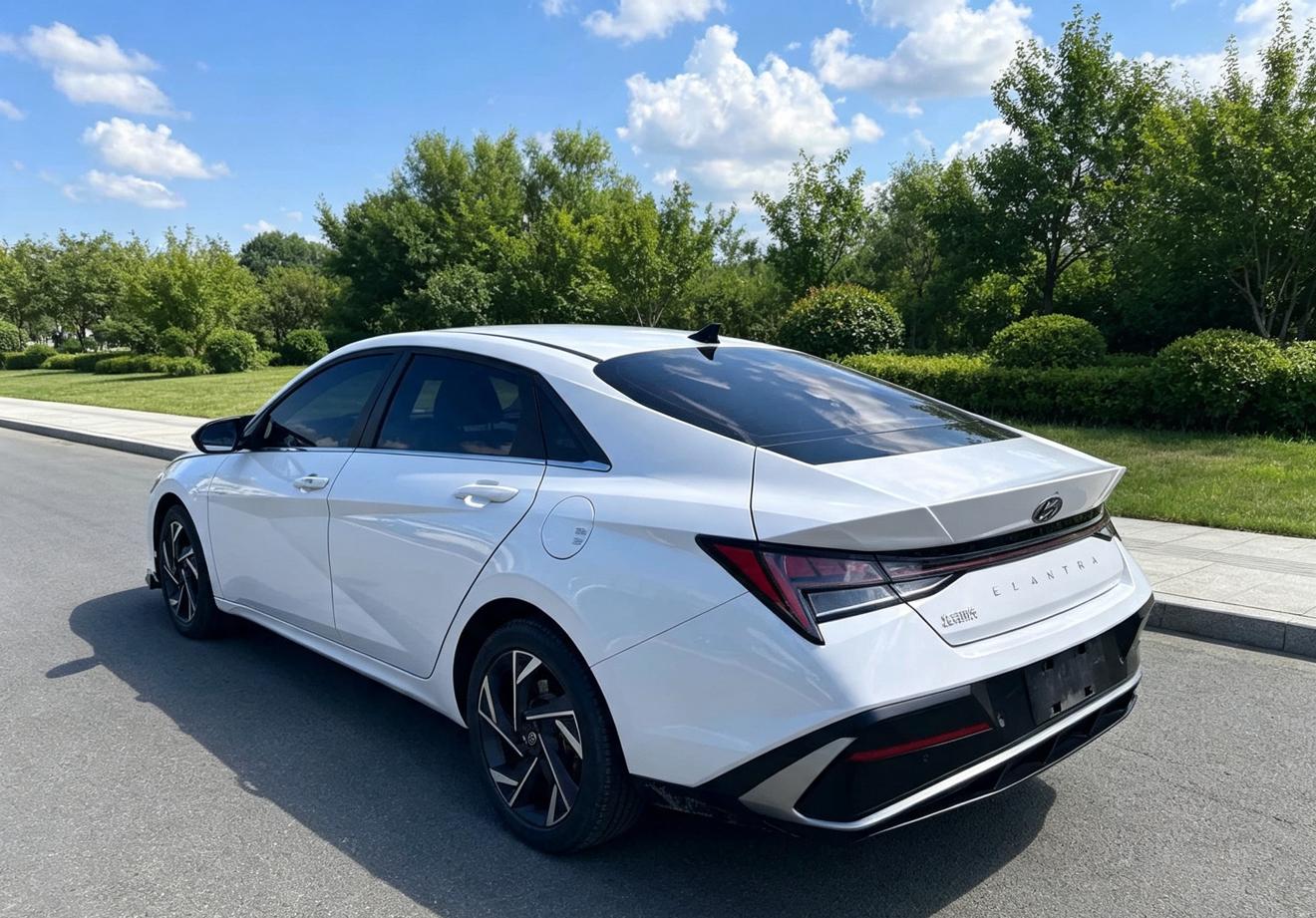 Hyundai Elantra 2023 thumb 11