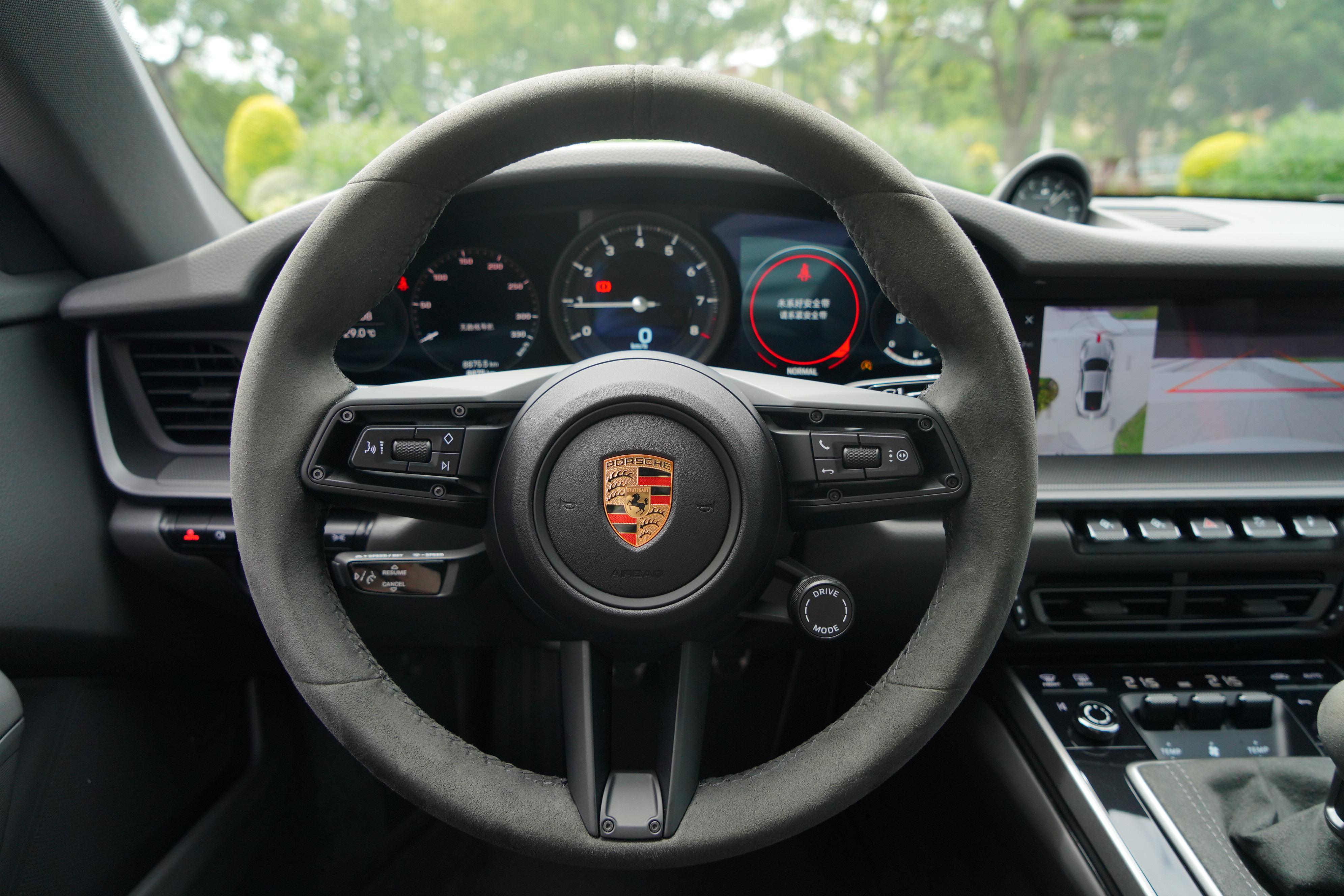 Porsche 911 2025 thumb 11