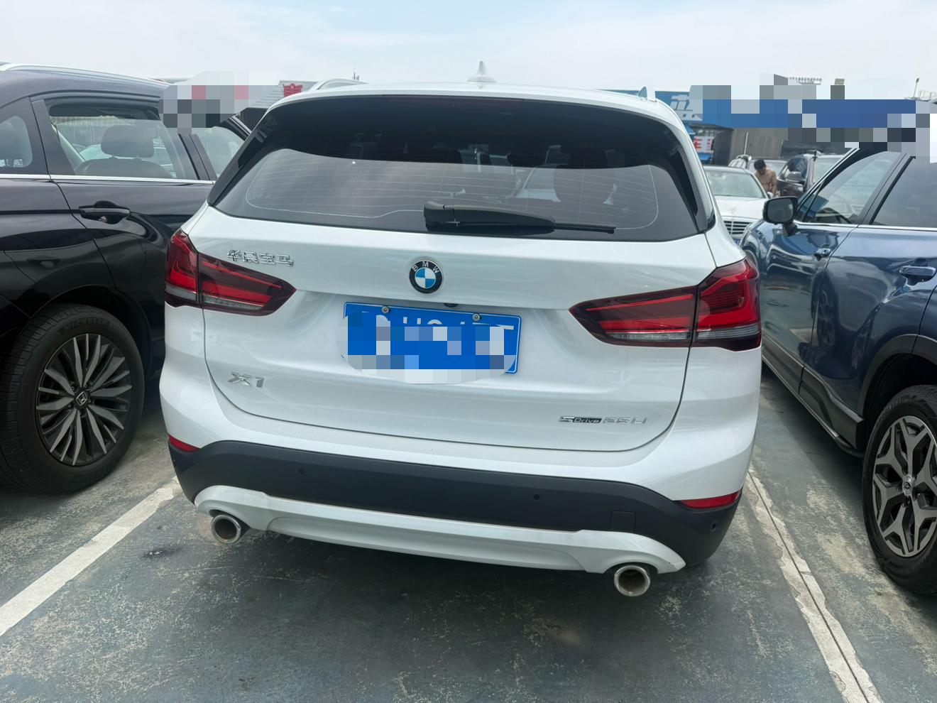 BMW X1 2021 thumb 3