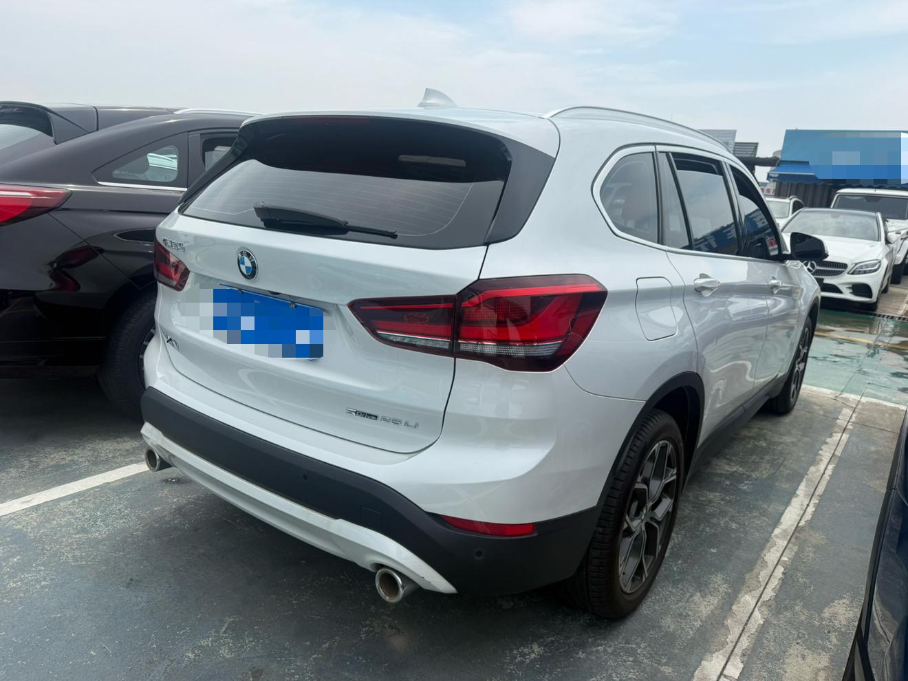 BMW X1 2021 thumb 4